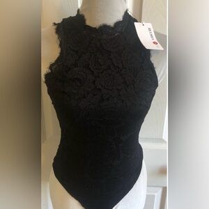 ReoRia Black Floral Lace High-Neck Bodysuit